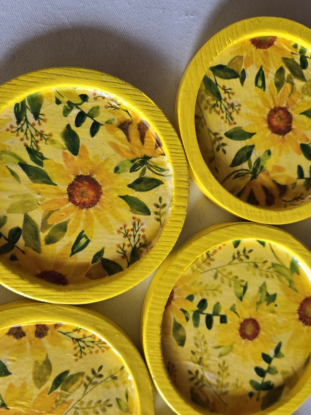 N/A bright yellow